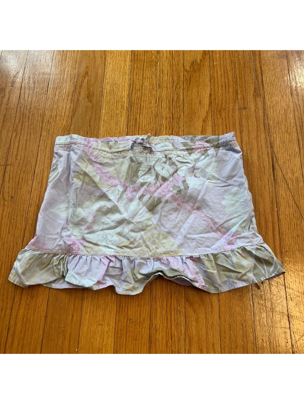 Vintage y2k floral low waisted mini skirt